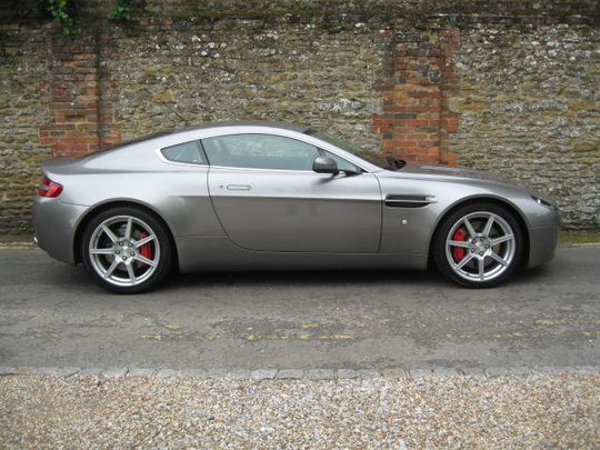 2007 Aston Martin V8 Vantage 
