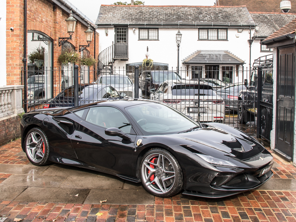 1/18 MR Collection Ferrari F8 Tributo Nero Daytona Black