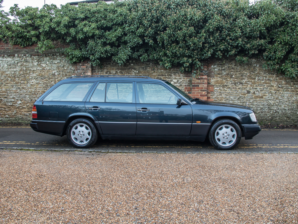 Mercedes Benz W124 E320 Estate 1996 Surrey Near London Hampshire