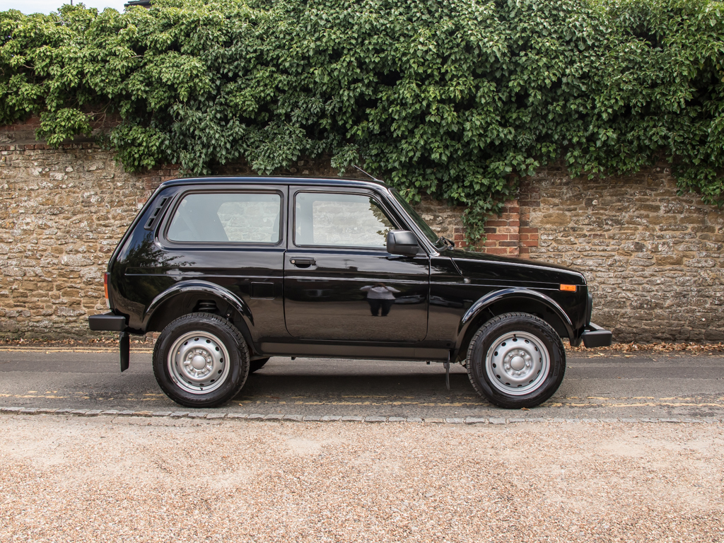 Lada Niva Luxe 2021  Surrey Near London Hampshire Sussex