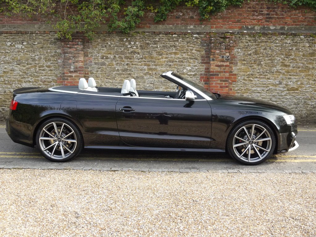 Audi RS5 Convertible 2014 | Surrey Near London Hampshire Sussex