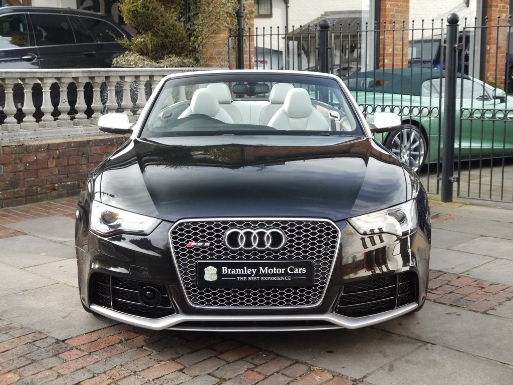 Audi RS5 Convertible 2014 | Surrey Near London Hampshire Sussex