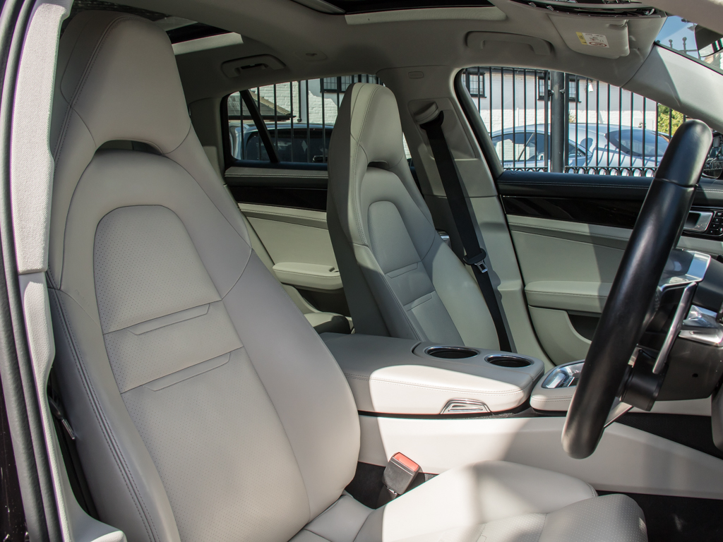 Porsche PANAMERA 4S SPORT TURISMO Surrey Near London Hampshire