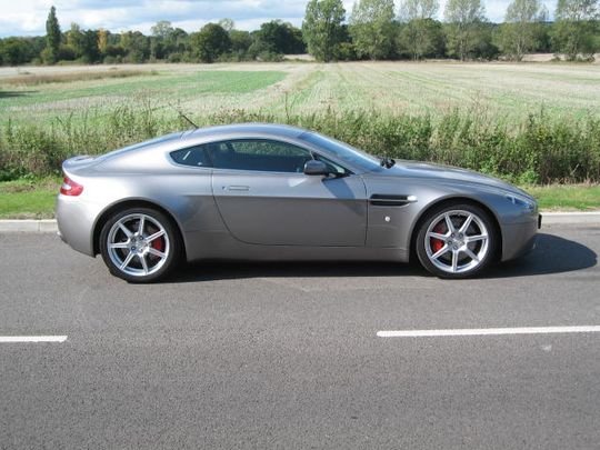 2006 Aston Martin V8 Vantage 