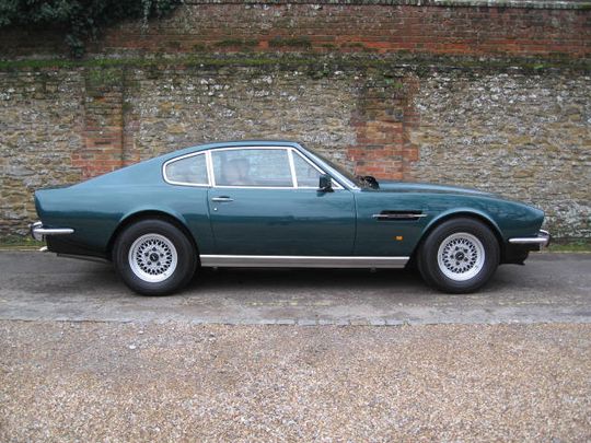 1990 Aston Martin V8 Saloon