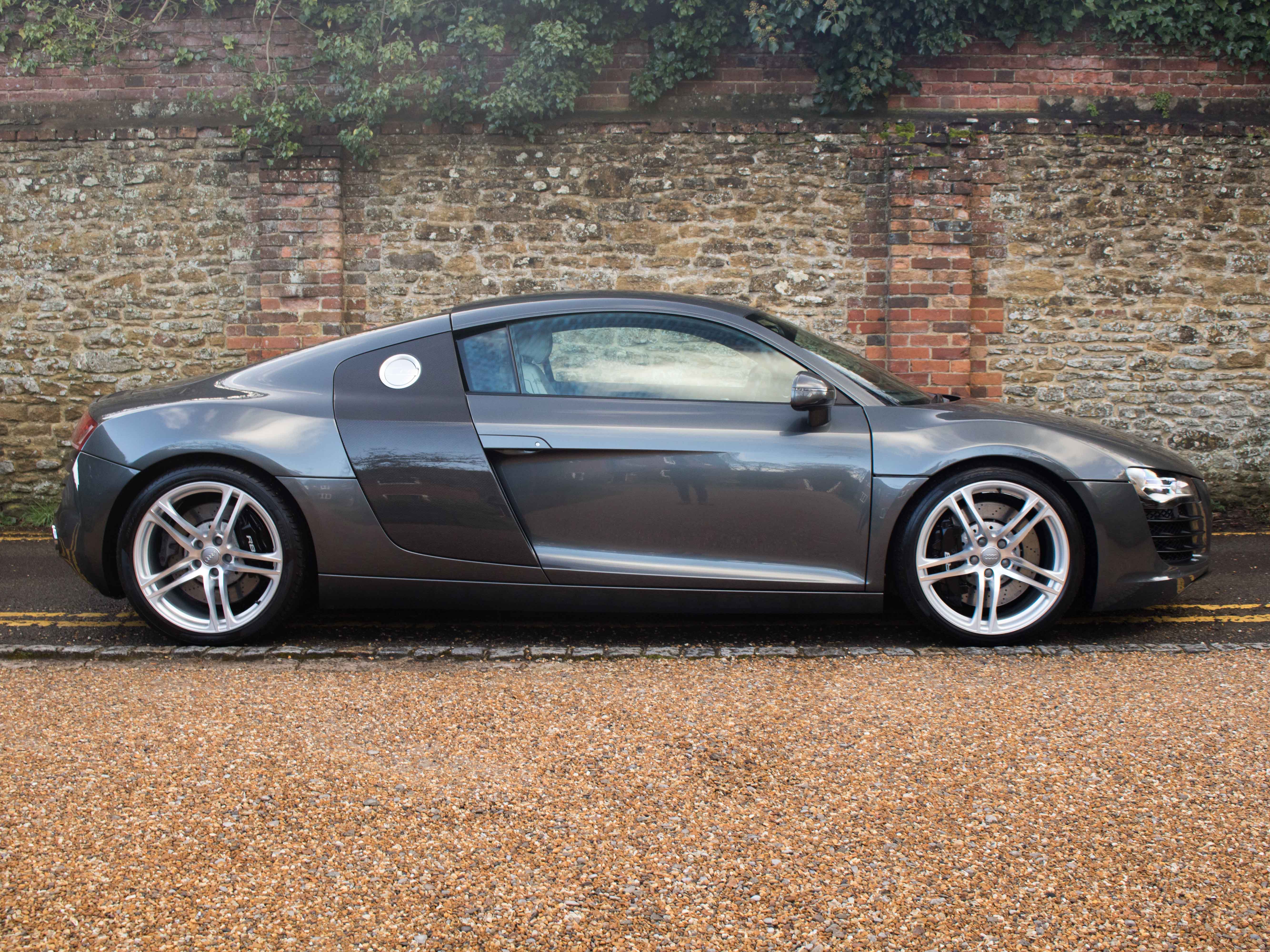 Grey R8 V8