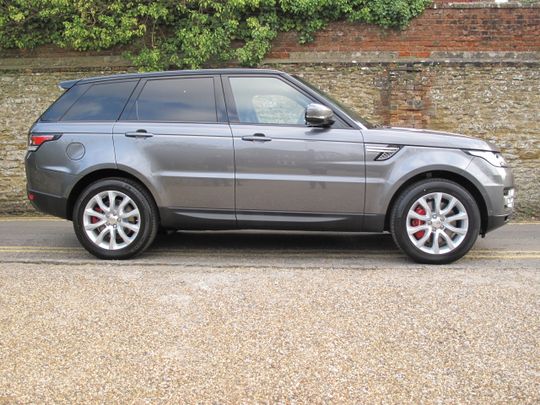 2014 Range Rover Sport SDV6 HSE - 3.0 Litre with 7 Seats
