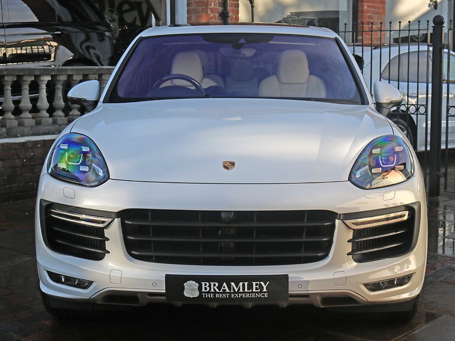 2016 Porsche Cayenne GTS V8