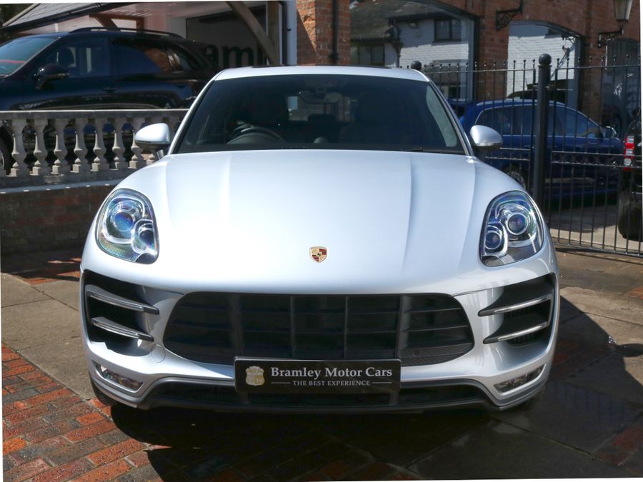 2014 Porsche Macan Turbo 