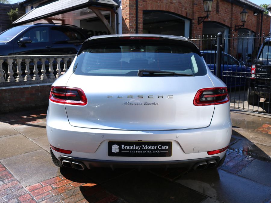 2014 Porsche Macan Turbo