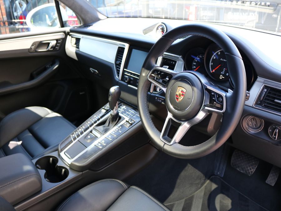 2014 Porsche Macan Turbo