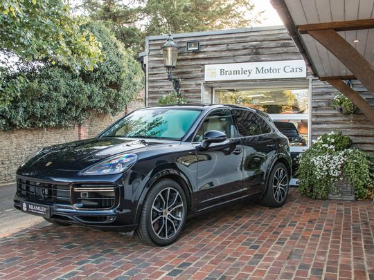 2020 Porsche  Cayenne Turbo S E-Hybrid  