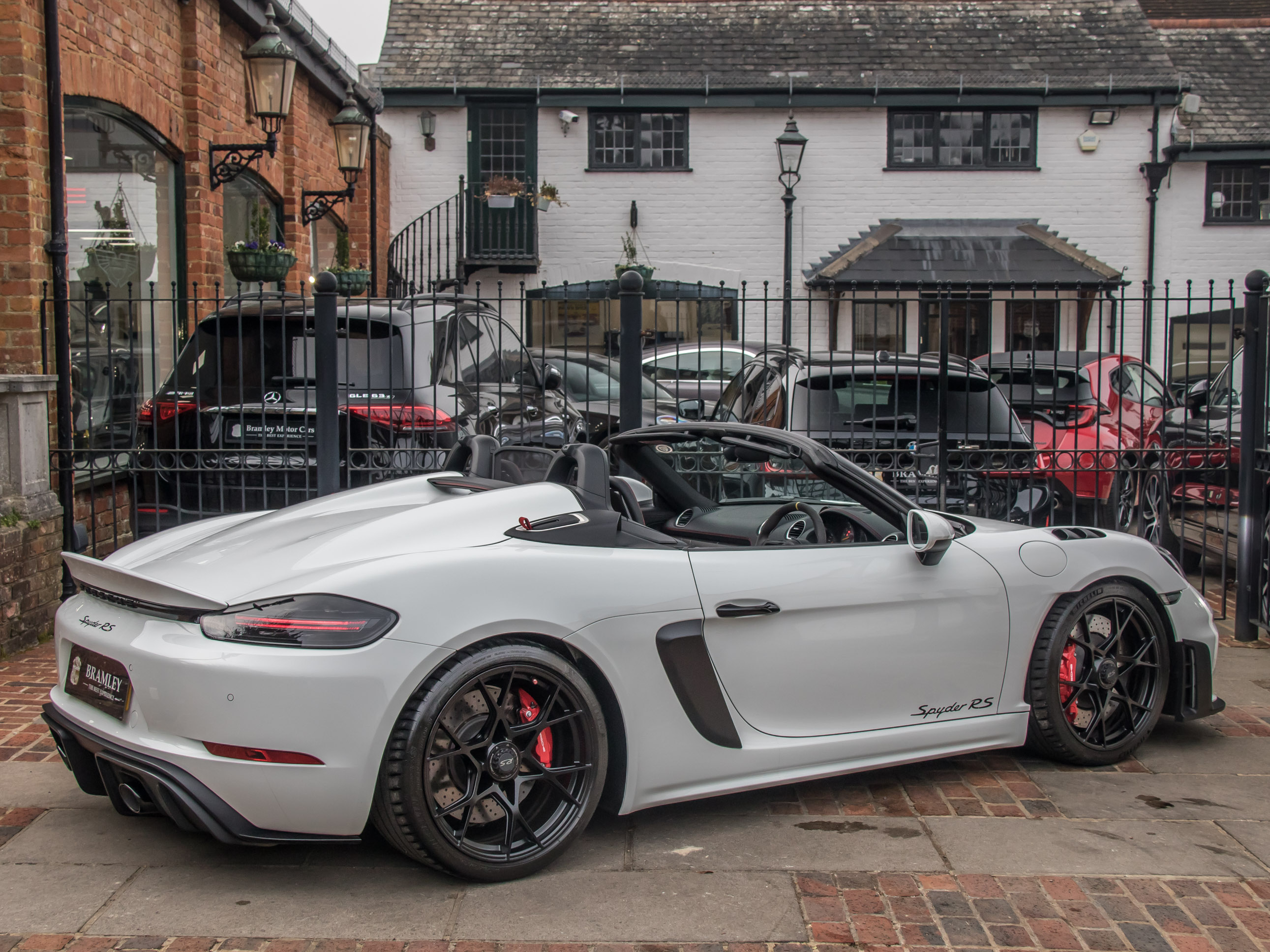 2024 Porsche 718 Spyder RS