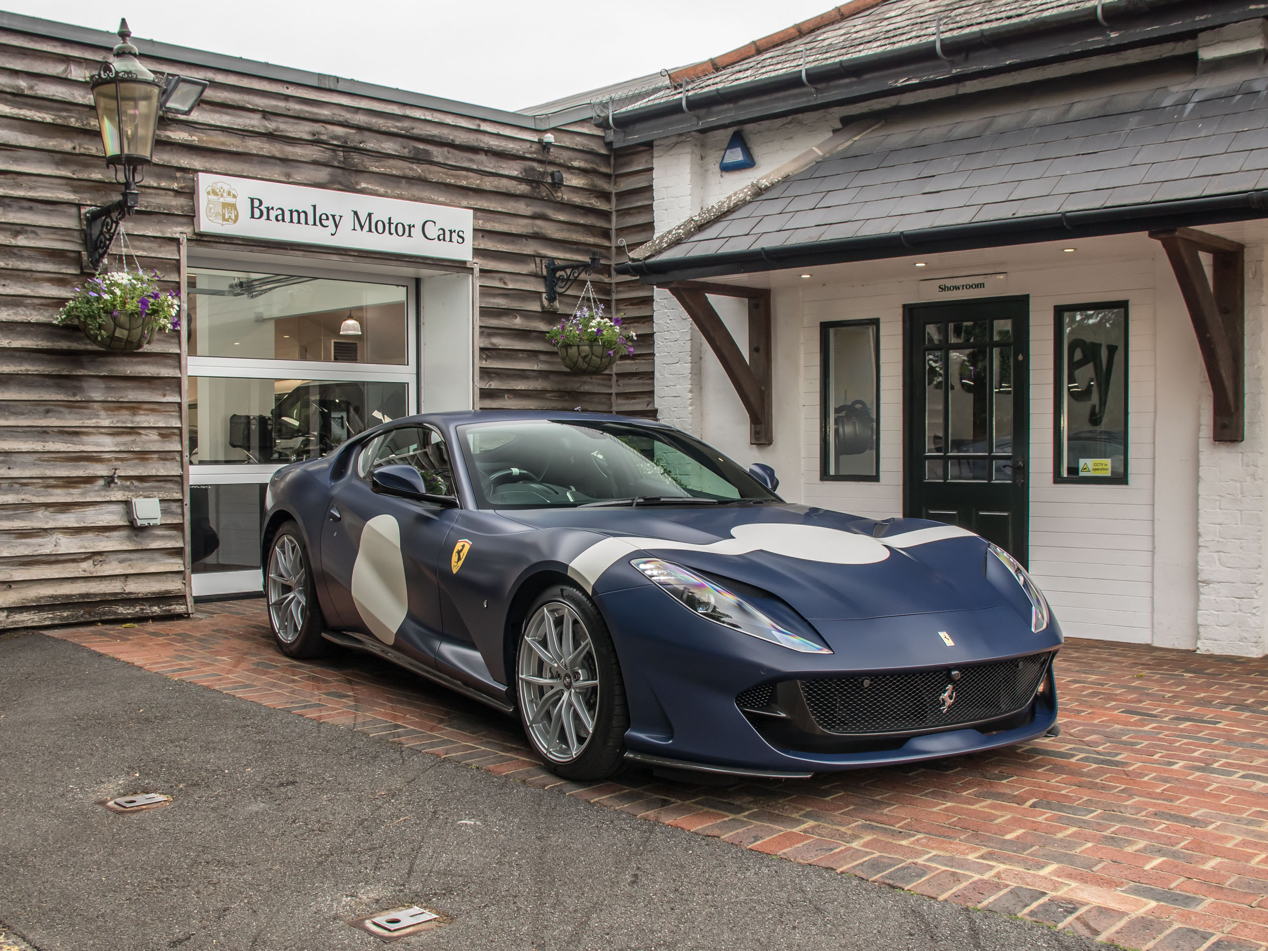 2018 Ferrari 812 Superfast - Tailor Made