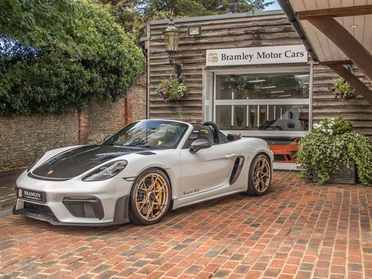 25 Porsche  718 Spyder RS 