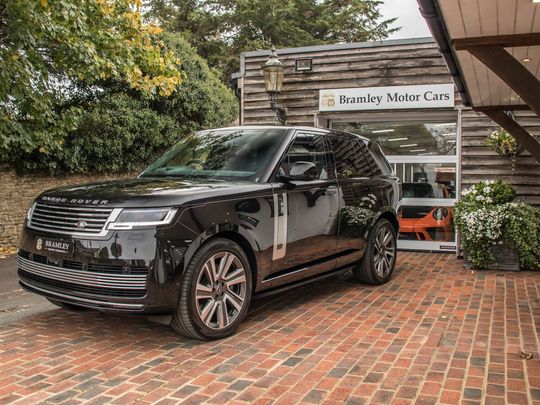 2025 Range Rover  P615 SV SWB  