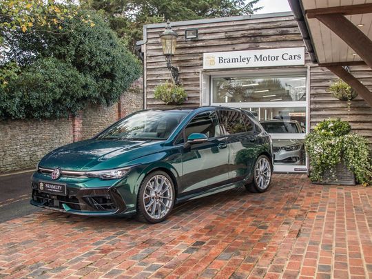 2025 Volkswagen Golf R Black Edition  