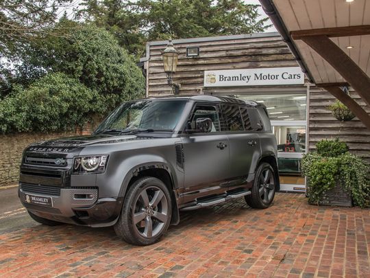 2023 Land Rover  Defender 110 P525 Carpathian Edition   