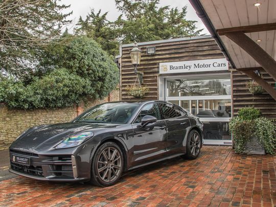 2025 Porsche  Panamera Turbo E-Hybrid   