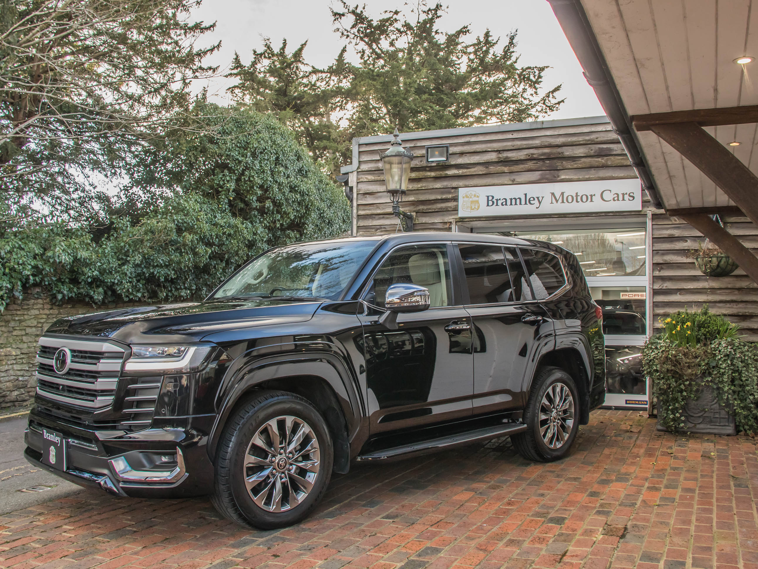 2024 Toyota Land Cruiser LC30...